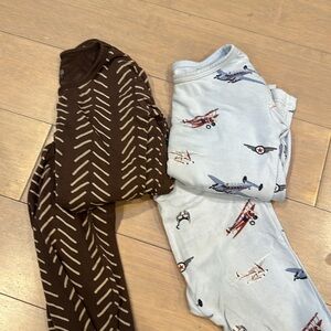 ☕️✈️ • Kyte BABY toddler pajamas BUNDLE in espresso herringbone & Airoplane • 2T